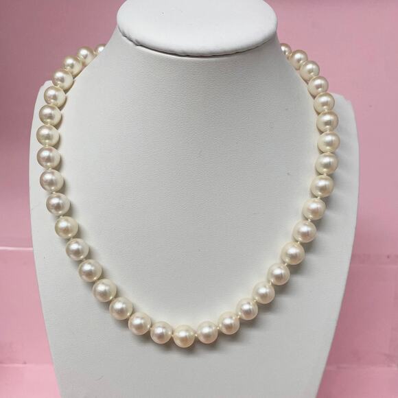 Natural White Pearl Necklace with Sterling Silver Clasp – 14 Inches - Picture 2 of 4
